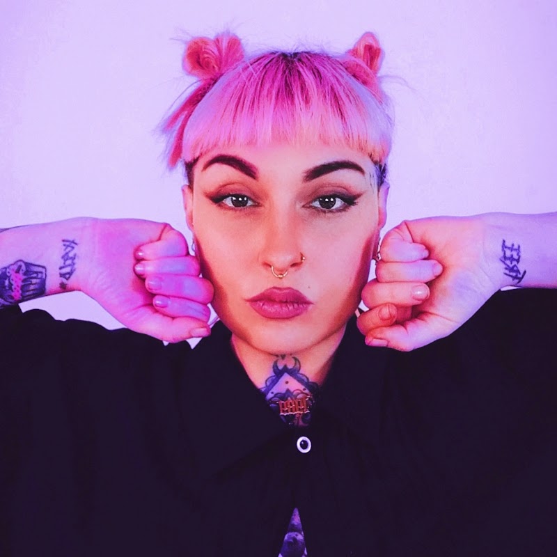 Imagen de Peluquería Urbana ácida Especialista en Color y Corte