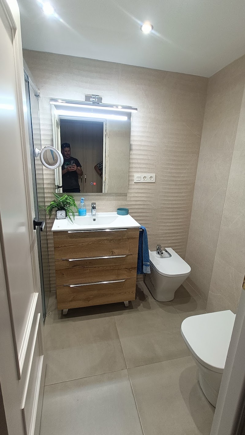 Imagen de Reformas Revelles (antonio)