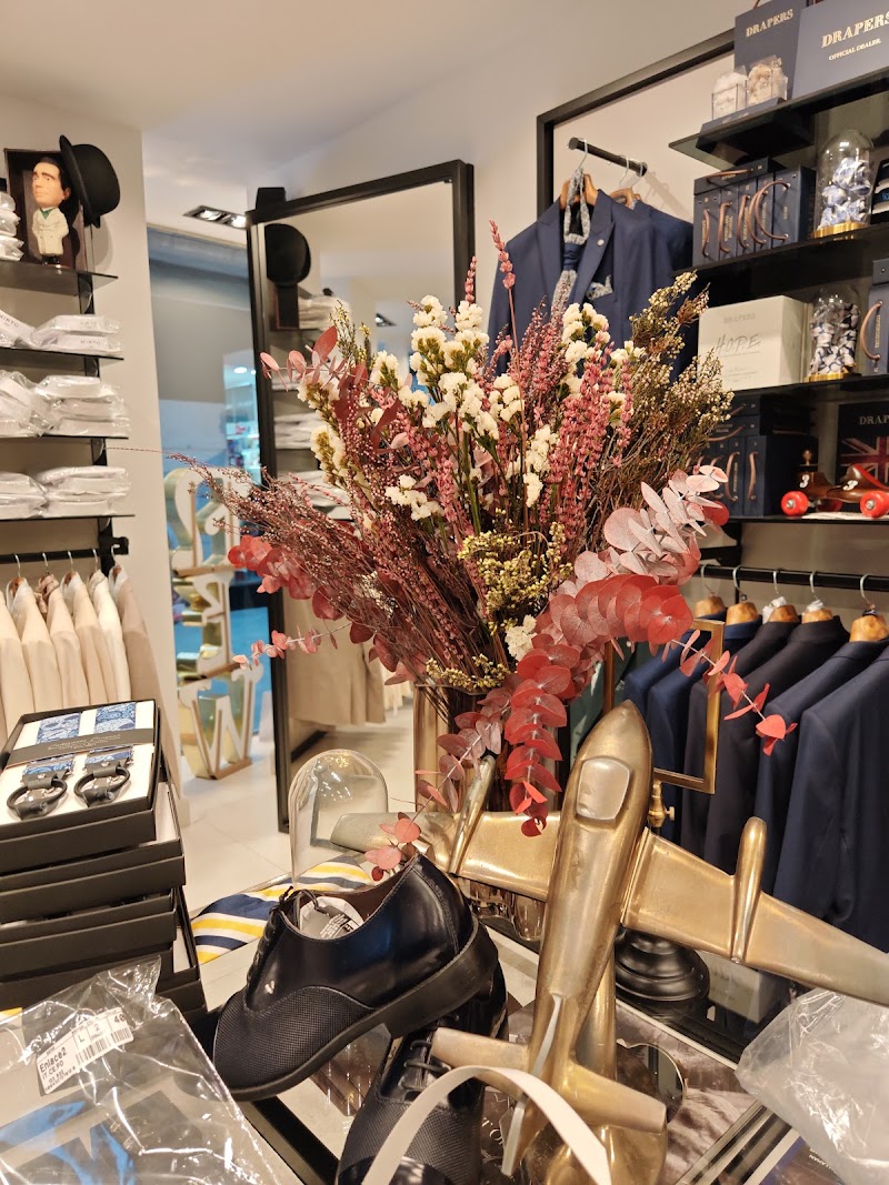 Imagen de Cañizares Concept | 2025 | Ceremonia & Sastrería | Traje Novio, Padrino E Invitados.