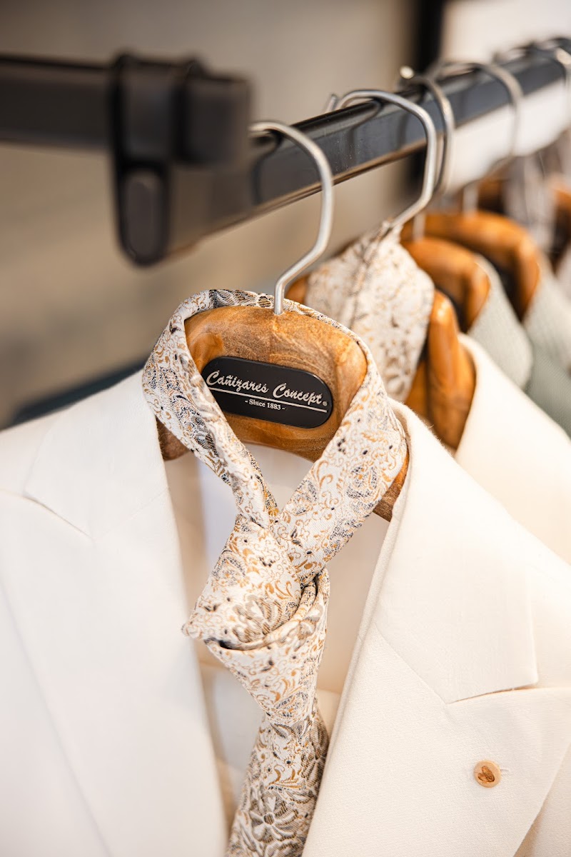 Imagen de Cañizares Concept | 2025 | Ceremonia & Sastrería | Traje Novio, Padrino E Invitados.