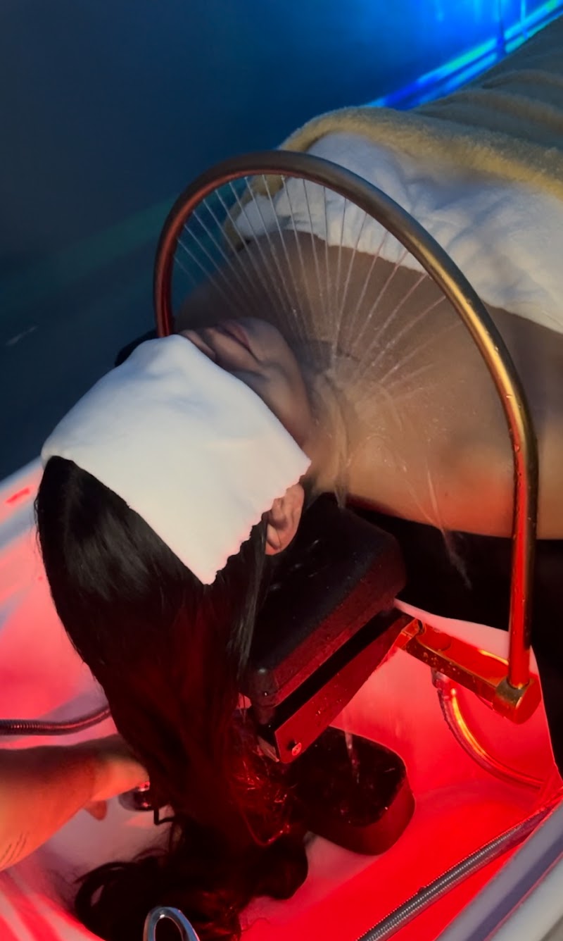 Imagen de Centro de Belleza By Leo Cantero