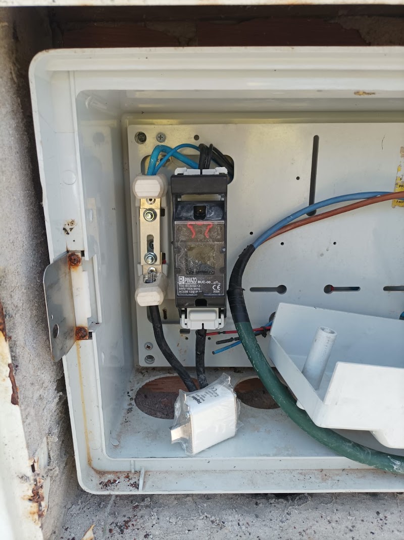 Imagen de Electricistas de Urgencias 24 Horas Sevilla Aljarafe