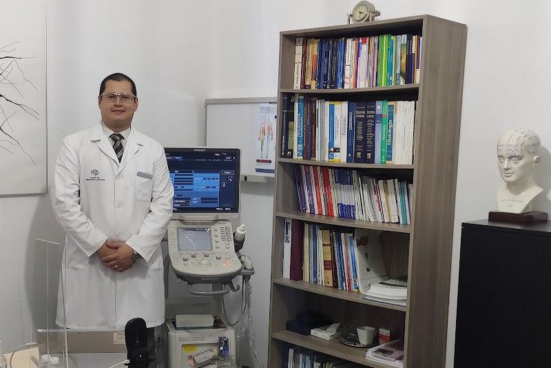 Imagen de Neurólogo Sevilla – Dr. Javier Abril Jaramillo