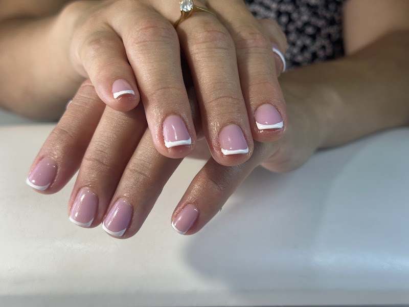 Imagen de Maria’s Castaño Nails & Beauty