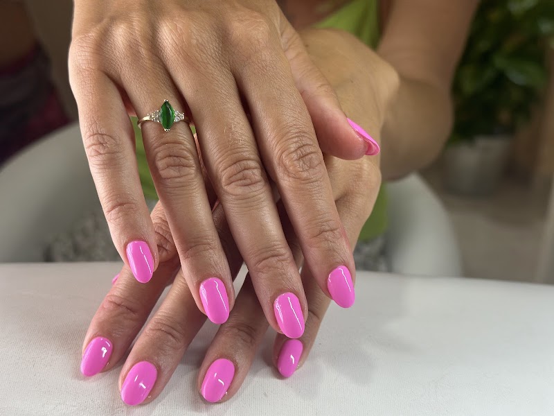 Imagen de Maria’s Castaño Nails & Beauty