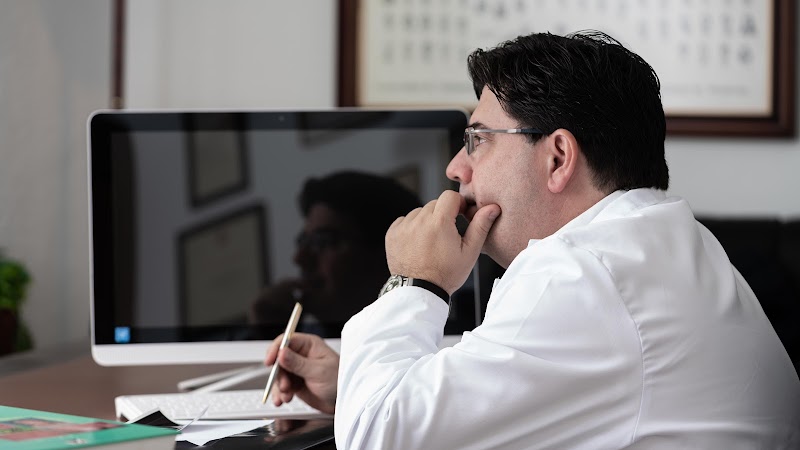 Imagen de Dr. Luis López – Cardiólogo