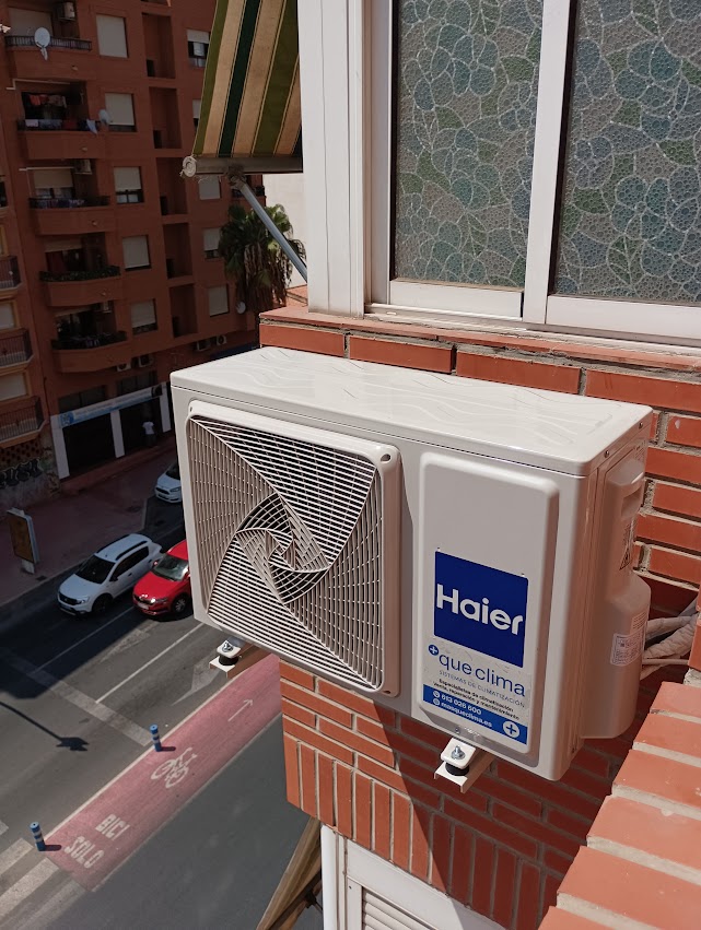 Imagen de Más Que Clima