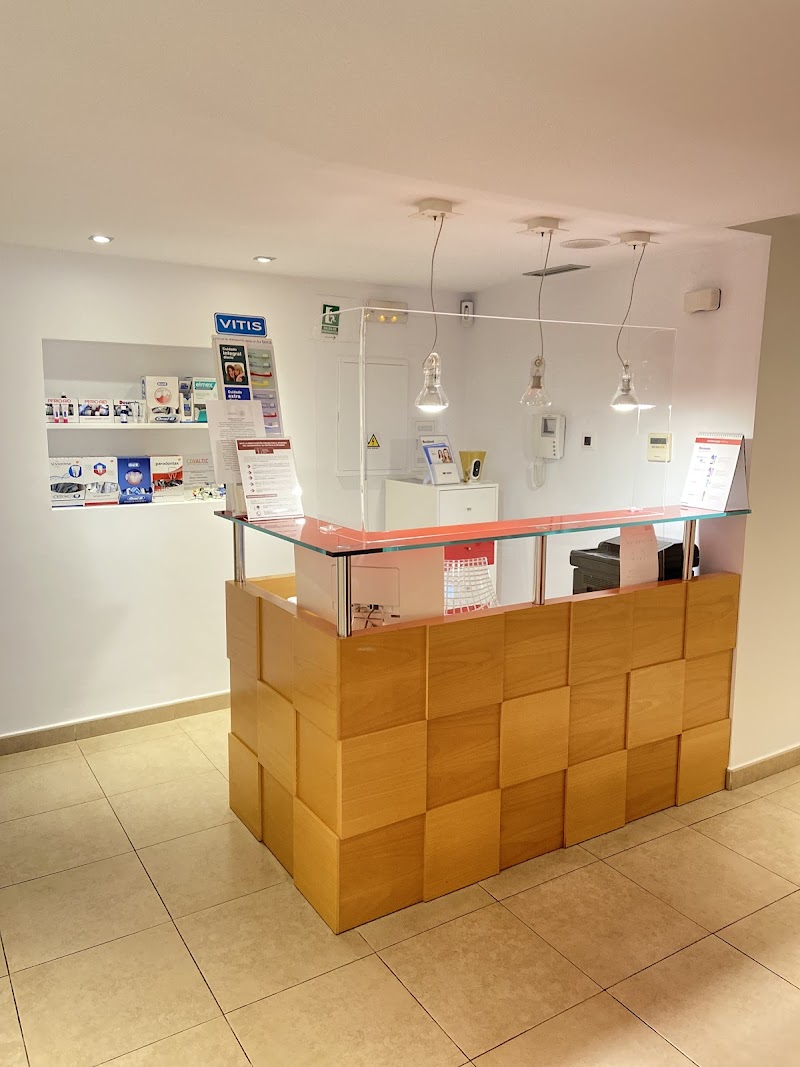 Imagen de negocio en Clínica dental en Oliva
