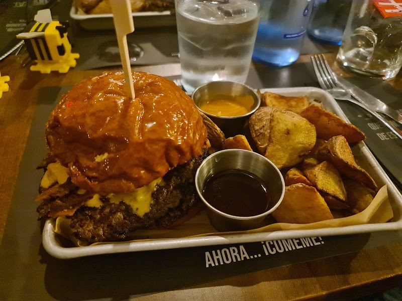 Imagen de Porneat Hamburguesería | la Latina