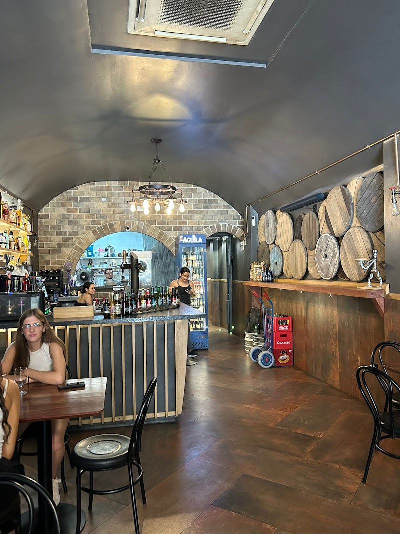 Imagen de Industria Tapa Bar