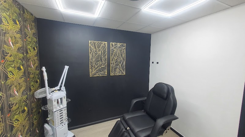 Imagen de Clinicarnedo Centro Médico Estética