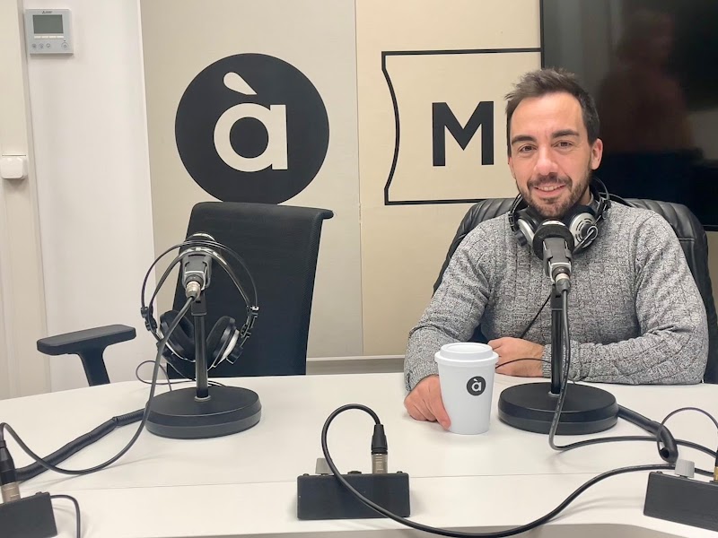 Imagen de Un Community Manager | Agencia Marketing Digital