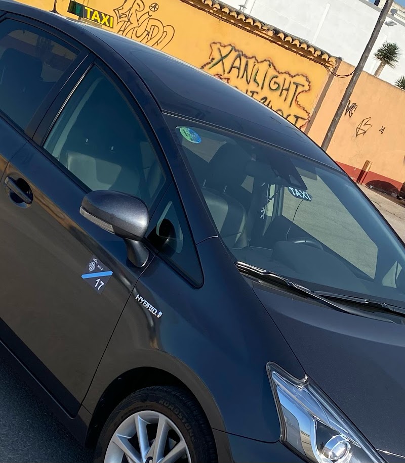 Imagen de Taxi Tiko Alzira 24 Horas 6 Plazas