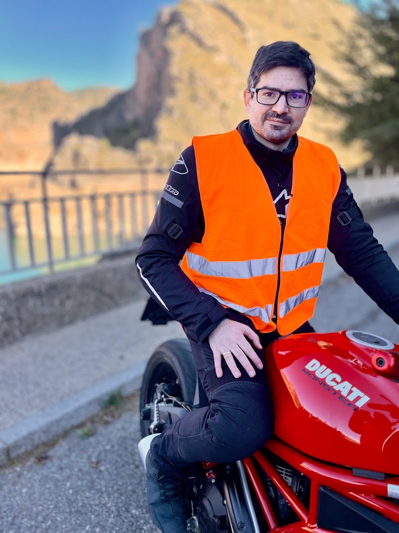 Imagen de Gt Autoescuela & Motoescuela Motogp