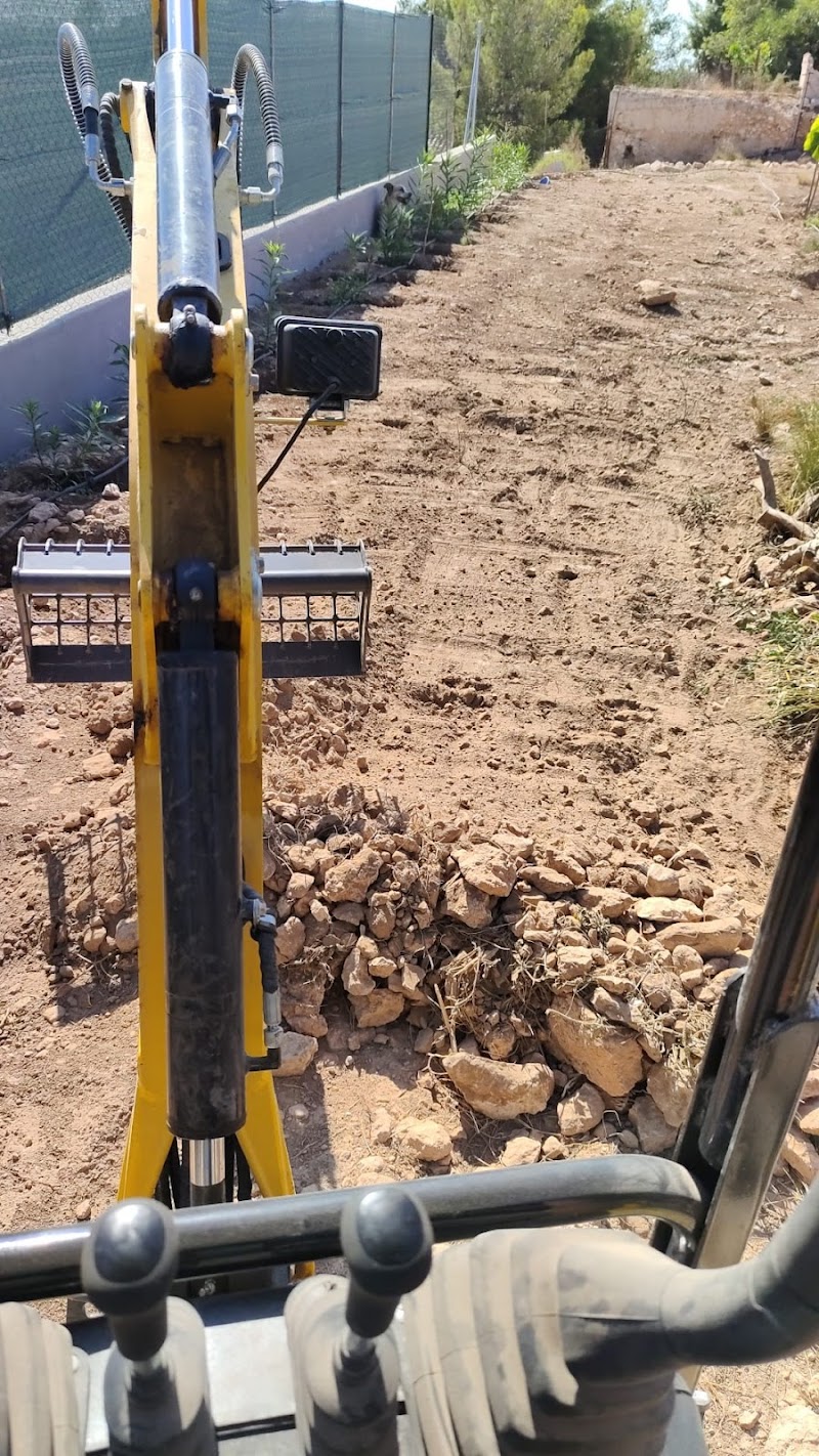 Imagen de Revi Machinery – Miniexcavadoras | Carretillas Elevadoras | Dumpers | Maquinaria y Accesorios