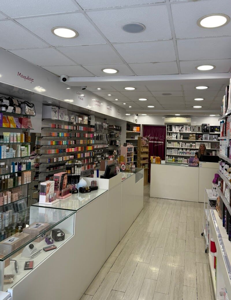 Imagen de Agara Xxi Productos de Peluquería y Estética. Peggy Sage, Every Green y Dikson.