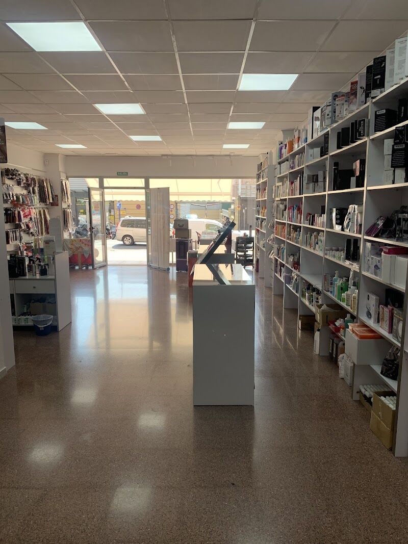 Imagen de Comercial Cuevas, Productos de Peluquería, Barbería y Estética