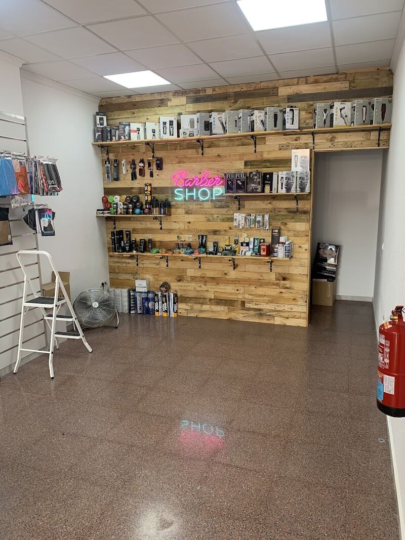 Imagen de Comercial Cuevas, Productos de Peluquería, Barbería y Estética