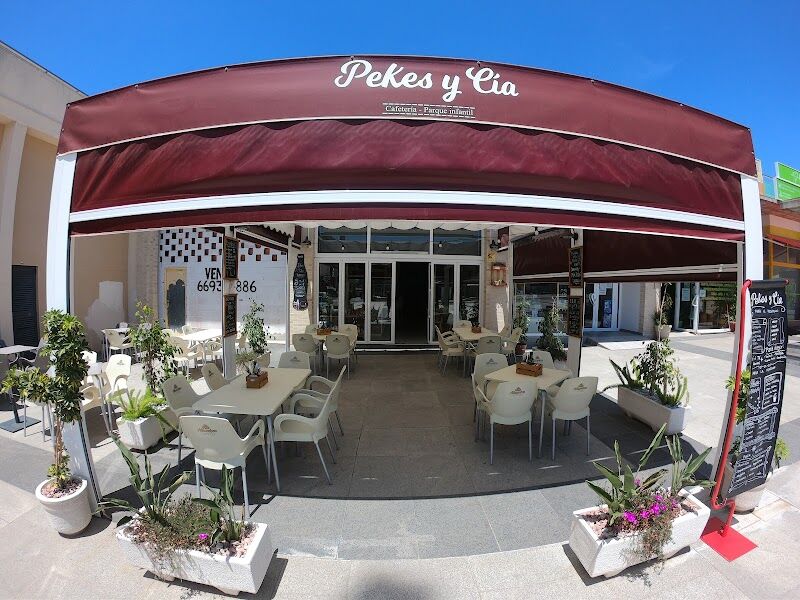 Imagen de Pekes y Cía