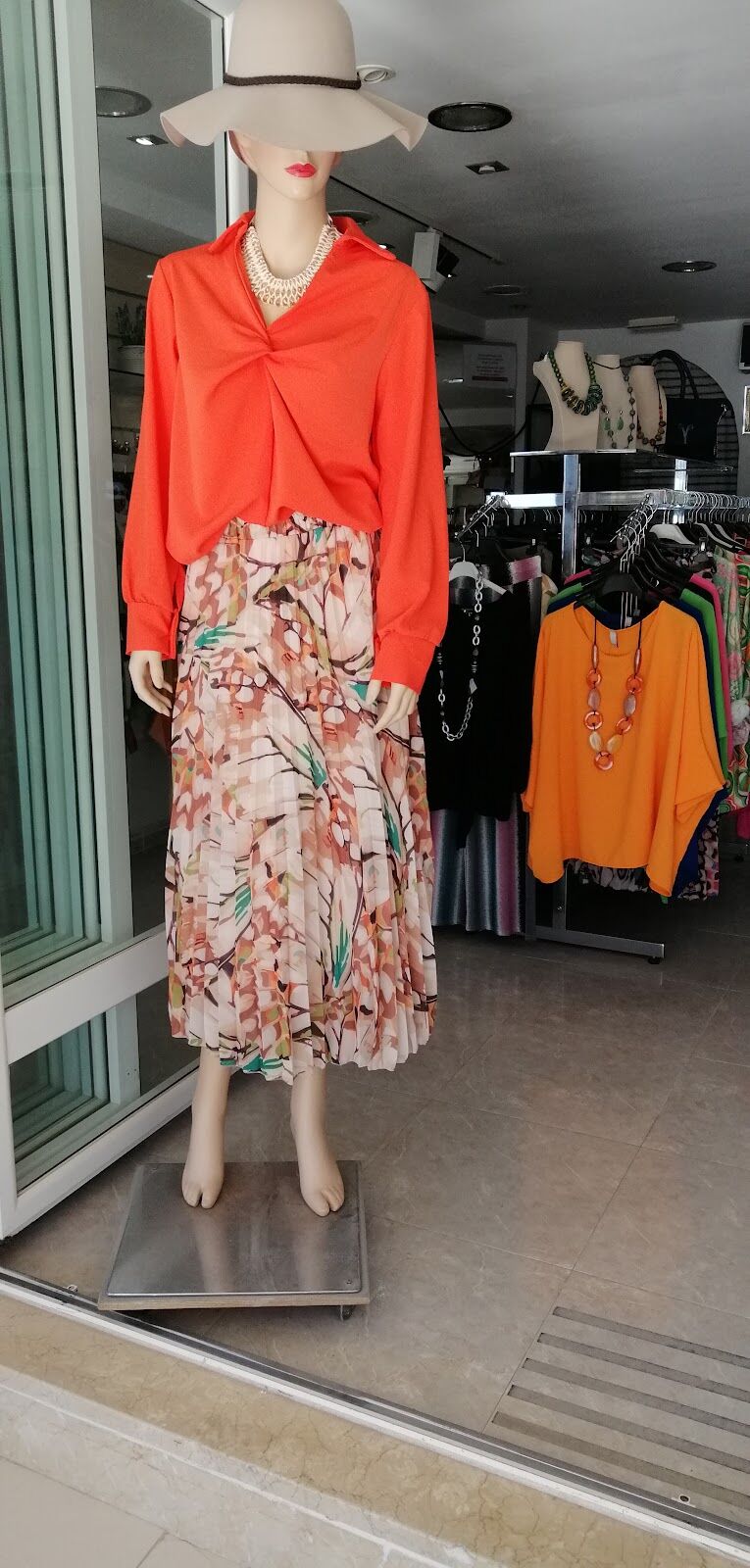 Imagen de Caprichos Moda Mujer