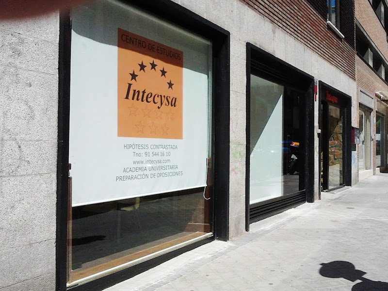 Imagen de Intecysa | Academia Universitaria en Madrid
