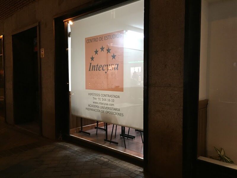 Imagen de Intecysa | Academia Universitaria en Madrid