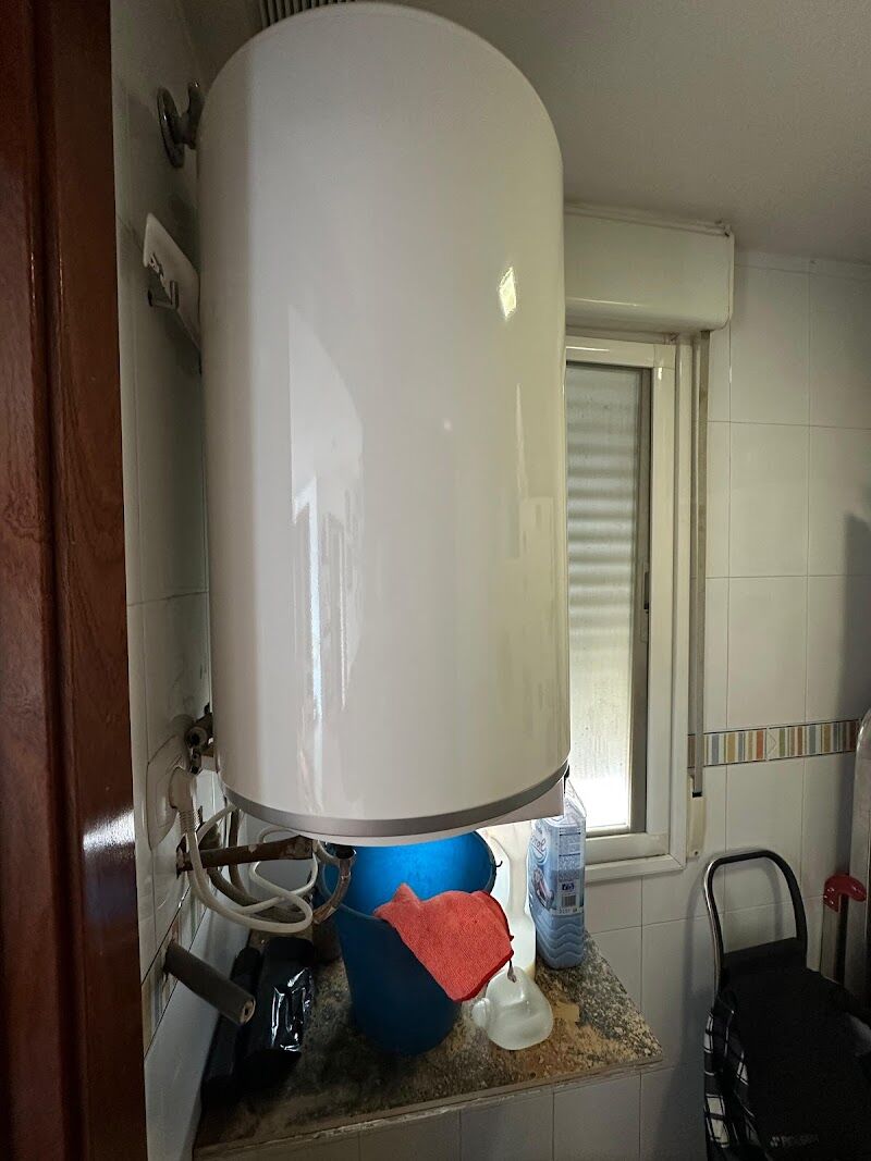 Imagen de ðð¢ð¡ð§ðð¡ðð¥ð¢ la Zubia , Termos , Calentadores , Calderas