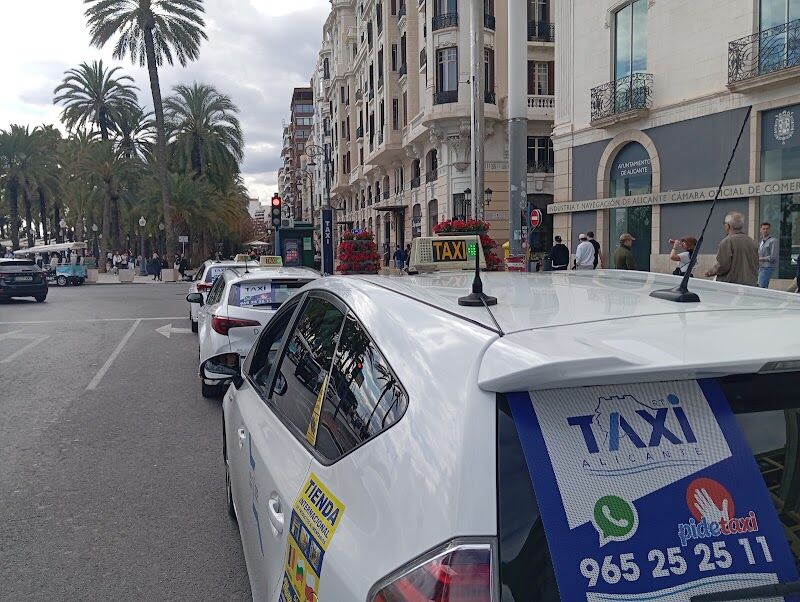 Imagen de Parada de Taxi Plaza del Mar