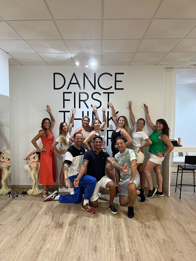 Imagen de Bailemos Dance Studio