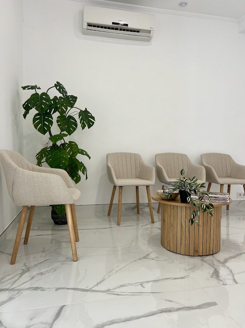 Imagen de Dr. Ruud Valks – Clínica Dermatológica