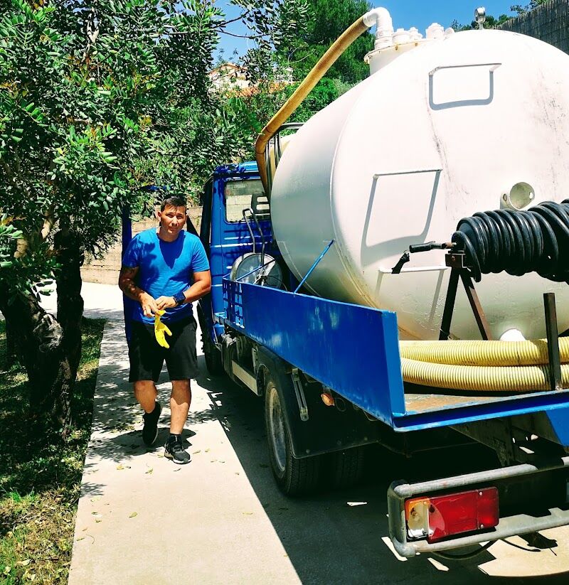 Imagen de Vaciado de Fosas Sépticas B y R Limpiezas