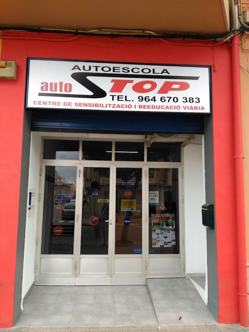 Imagen de Autostop, Autoescuela y Centro Pxp