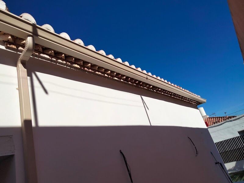 Imagen de Instalación de Canalones en Castellón – Canalones A.v.