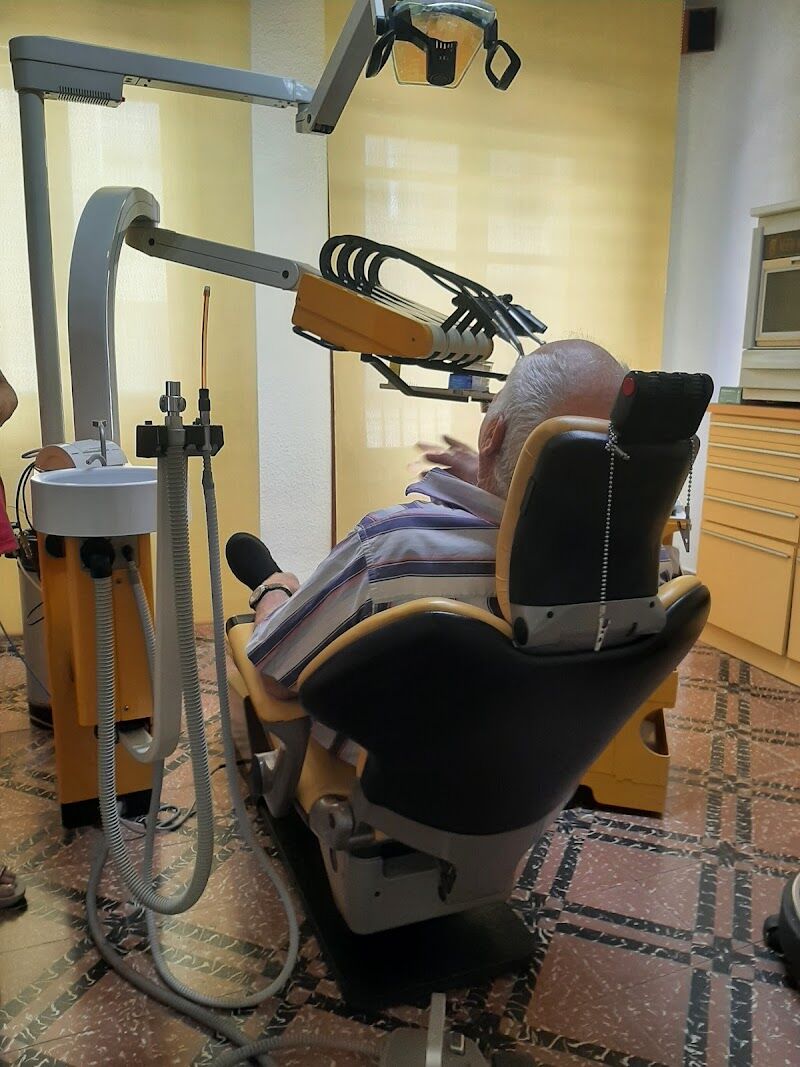 Imagen de negocio en Clínica dental en Puçol