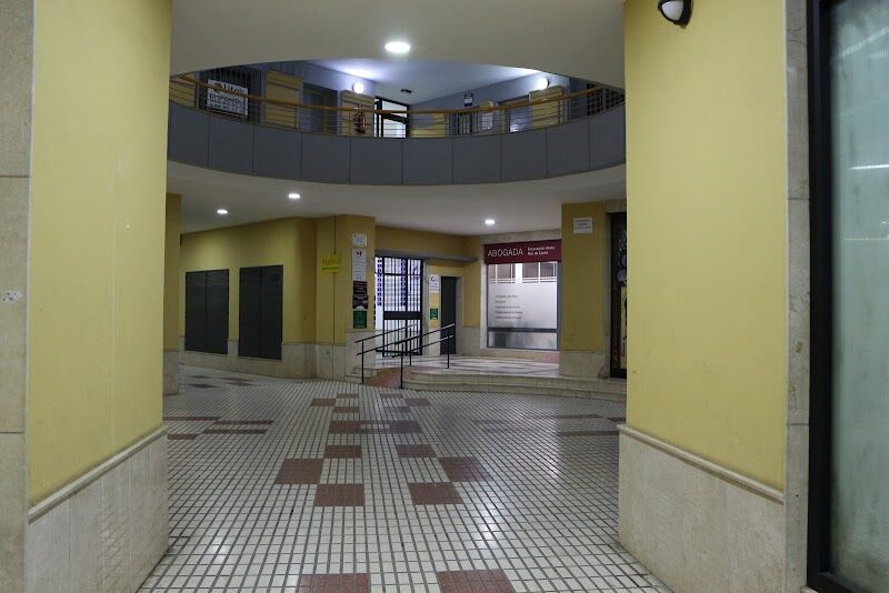 Imagen de Encarna Varela Abogada Divorcios Herencias Familia Dos Hermanas