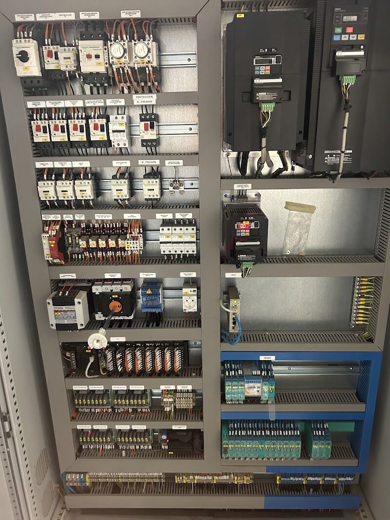 Imagen de Instalaciones Electricas y Automaticas Overelec