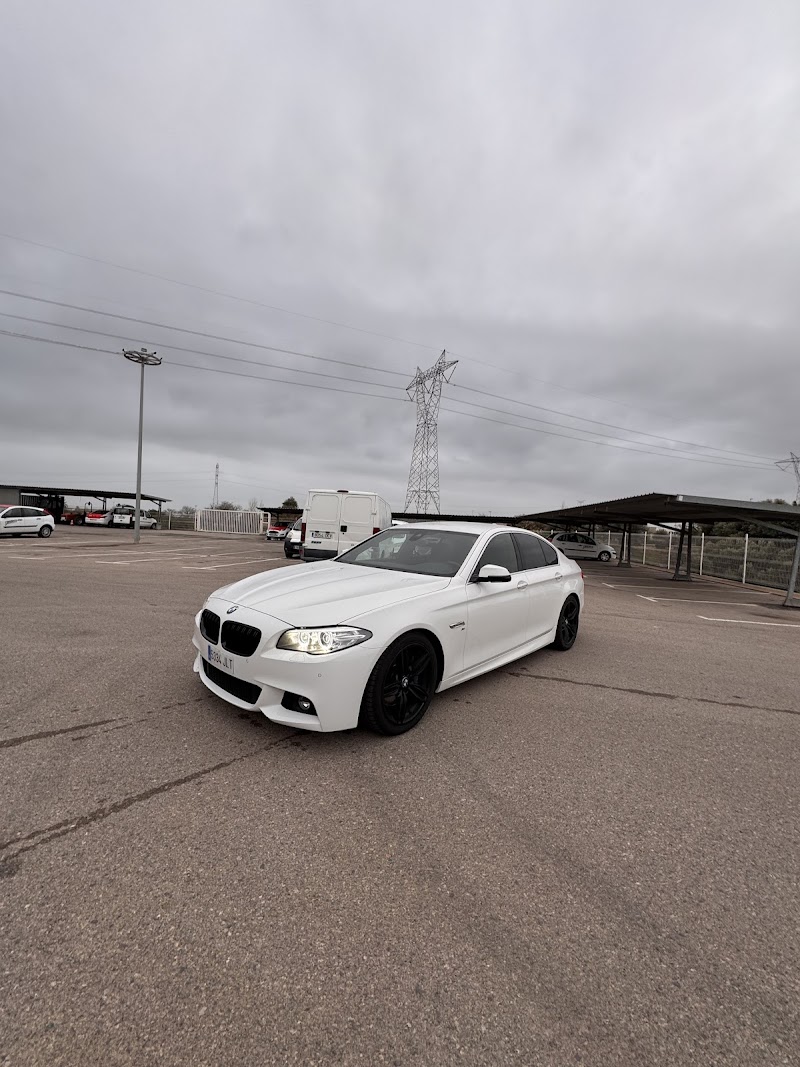 Imagen de Castàlia Chapa y Pintura S.l.