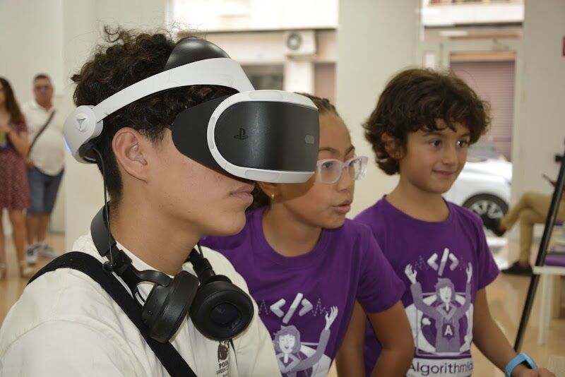 Imagen de Algorithmics Medio Vinalopó Novelda Academia Informática Matemáticas