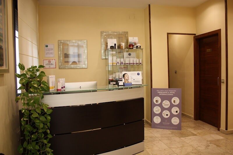 Imagen de Clínica Médico Estética Incorpore Málaga- Dr. Juan Enrique Pérez Enríquez