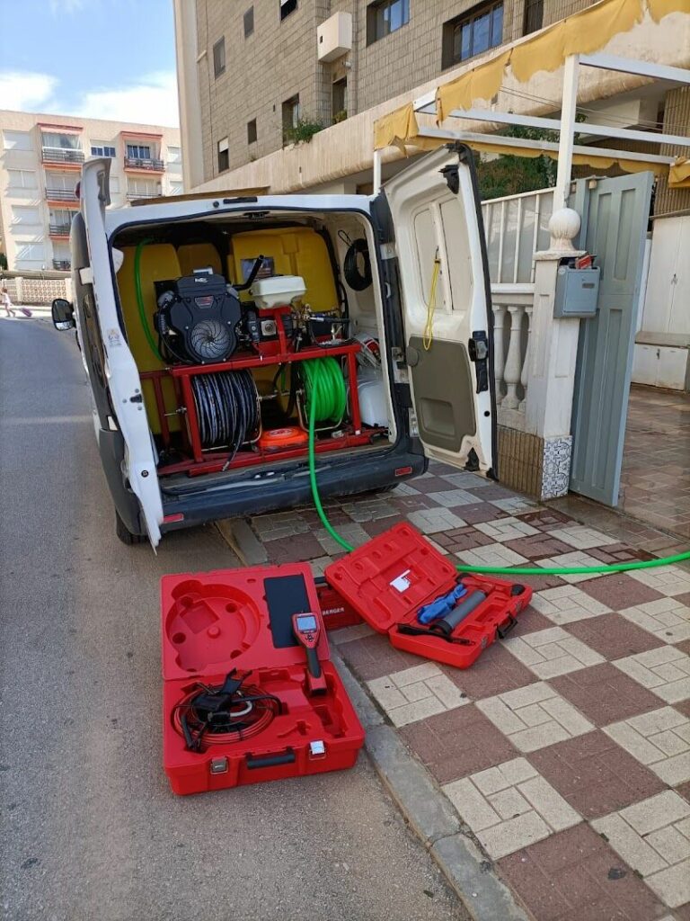 Imagen de Desatoros Fm