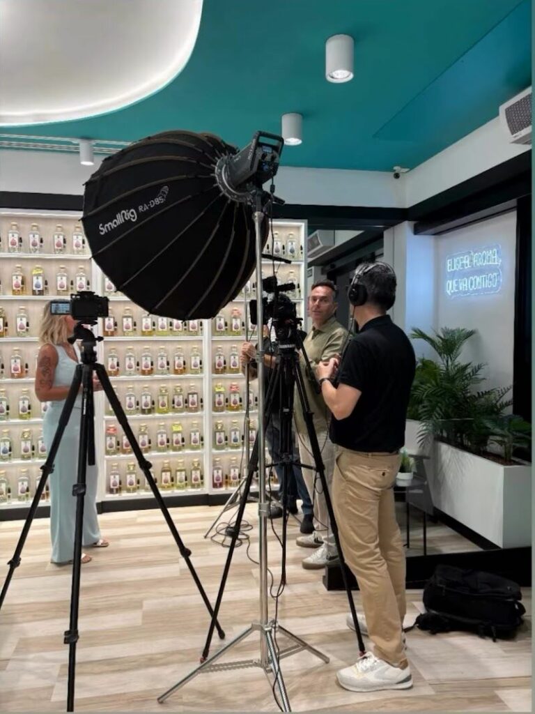 Imagen de Cuatrolados, Productora Audiovisual en Málaga, Especializada en Video Marketing