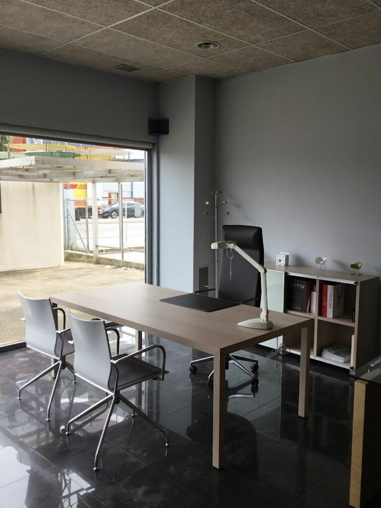 Imagen de Ofitécnica Oficina Técnica S.l.u – Muebles de Oficina – Sillería – Mamparas – Tabique Móvil – Accesorios