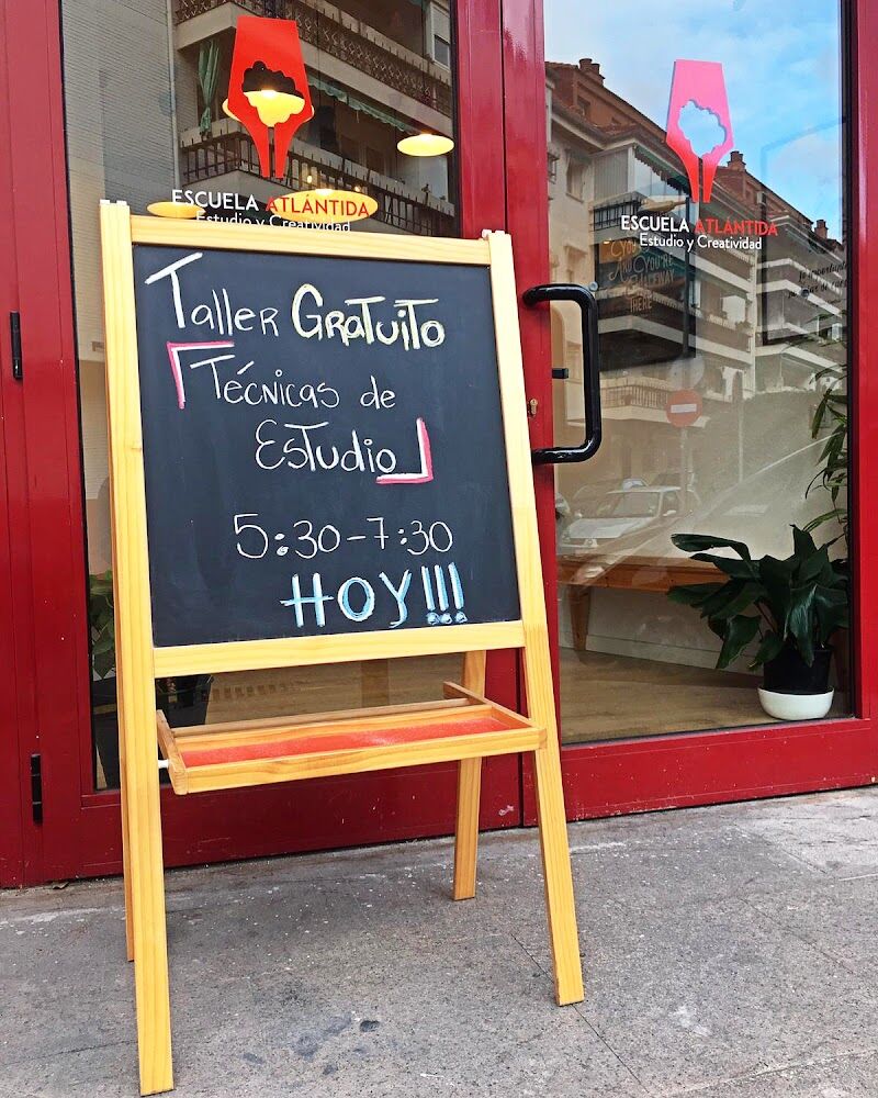 Imagen de Escuela Atlántida – Academia de Apoyo Majadahonda