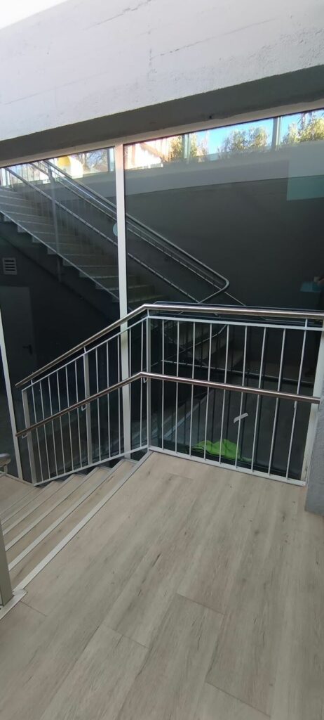 Imagen de Cb Estructuras*carpintería Metalica en Coslada (madrid)