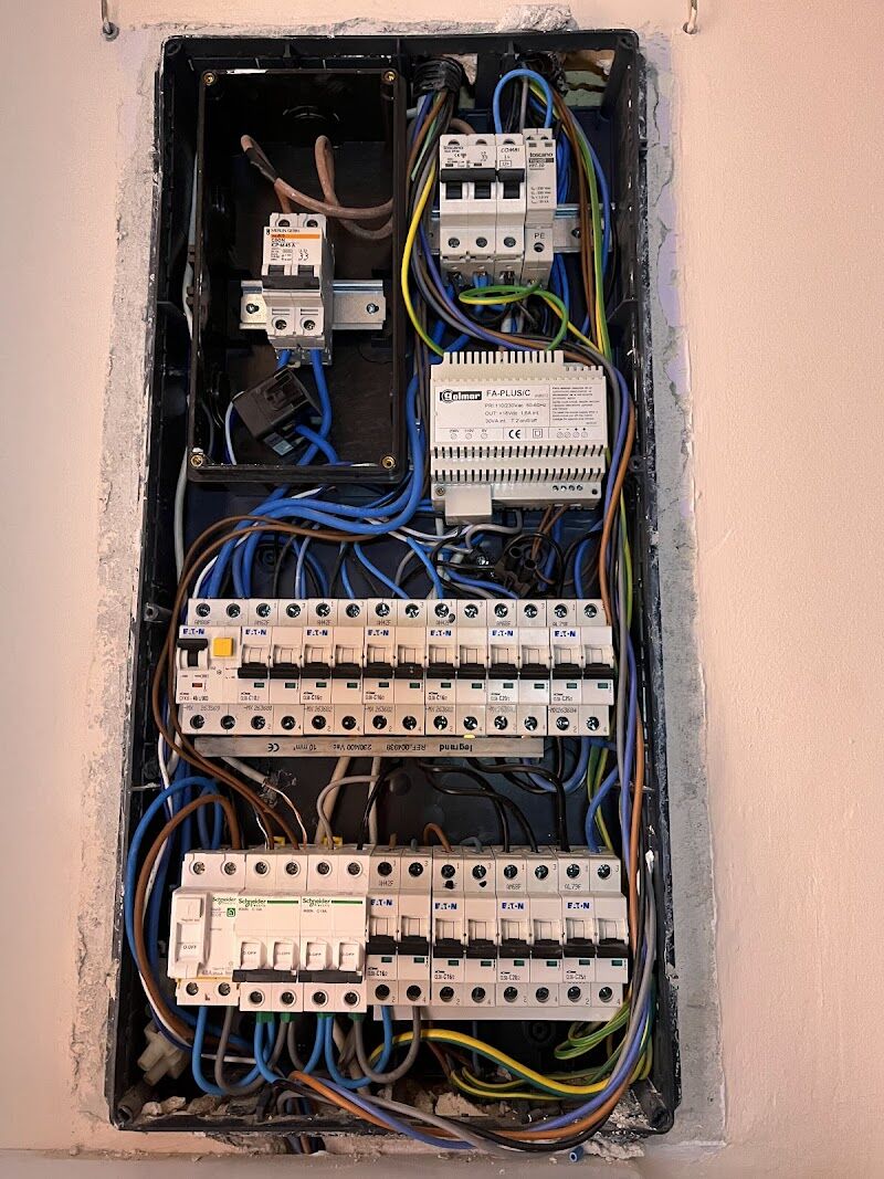 Imagen de negocio en Servicios de electricidad en Sevilla