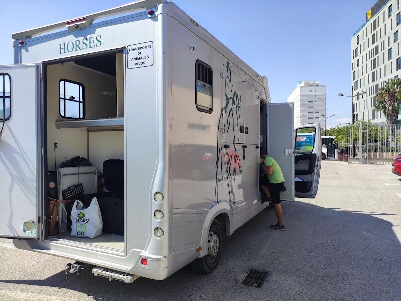 Imagen de Transporte de Caballos y Logística, Ths.