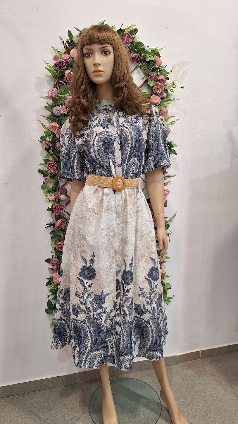 Imagen de negocio en Tienda de moda en La Pobla de Vallbona