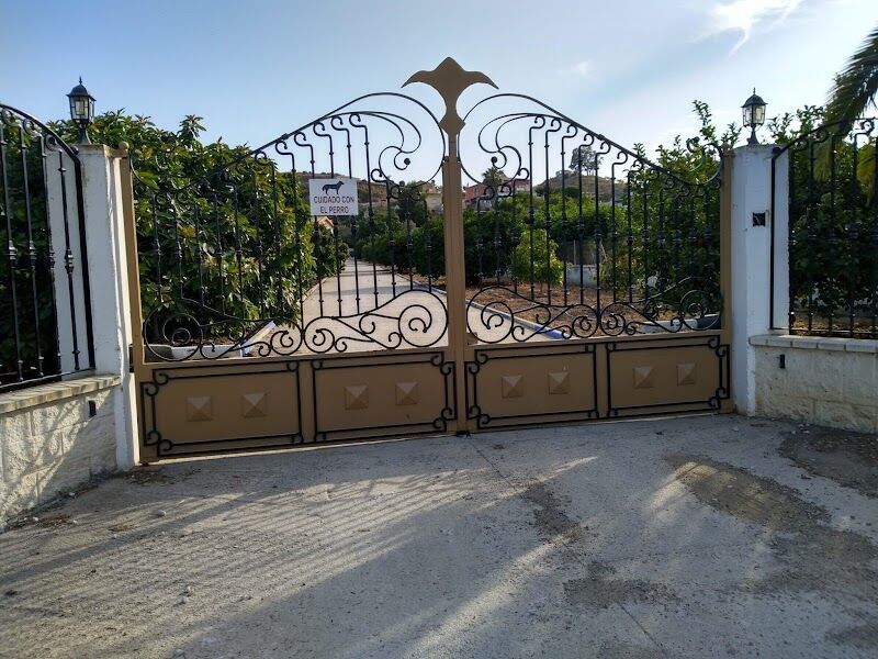 Imagen de Cerrajería y Decoración en Hierro Manuel Picazo