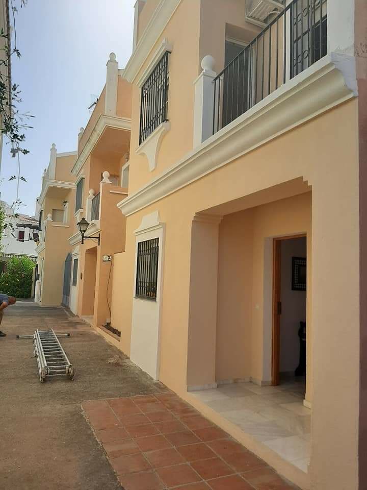 Imagen de Pinturas y Manitas ( Pintura y Multiservicios )