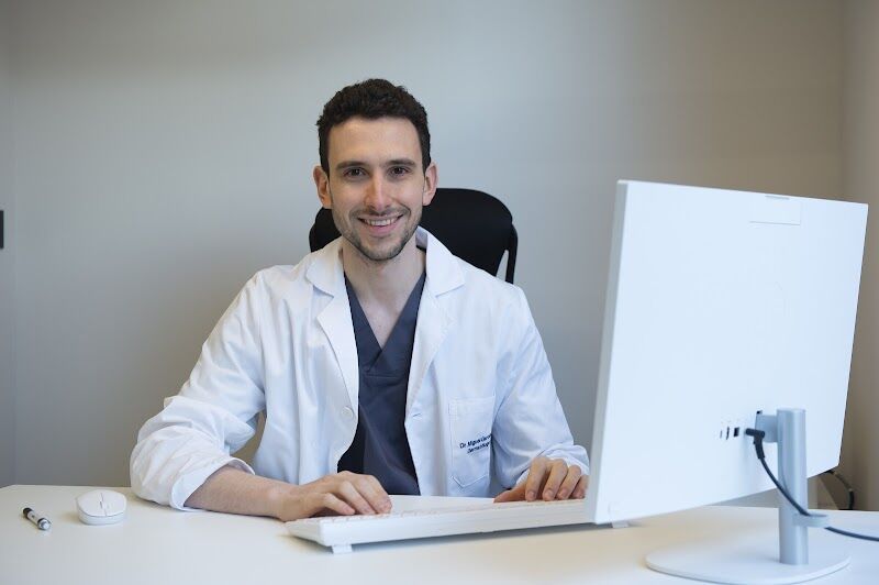 Imagen de Dr. Miguel García Gil – Dermatólogo Zaragoza